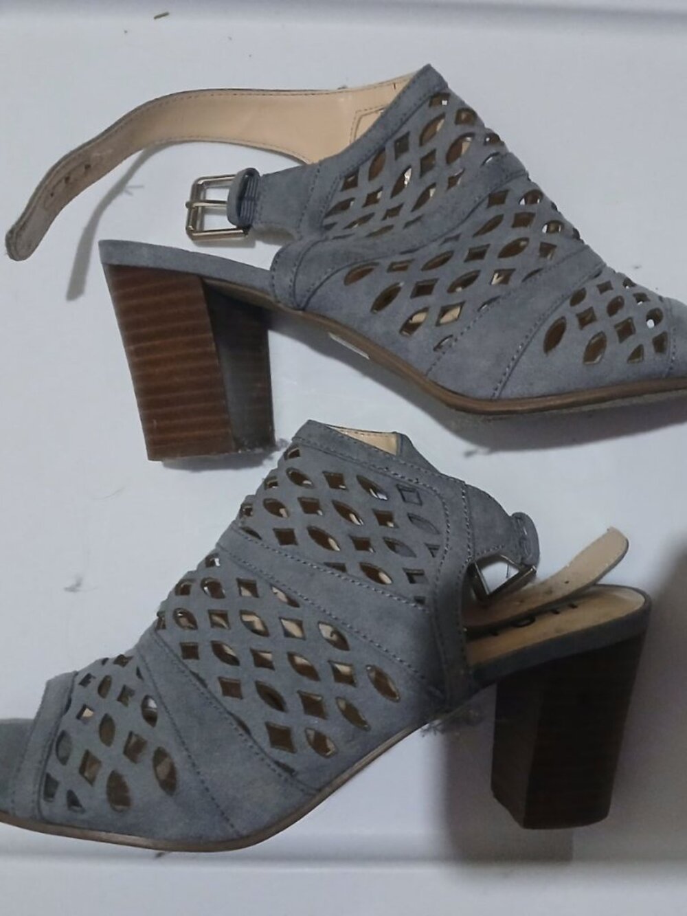 Unisa Womens Gray Heels 7 1/2 M